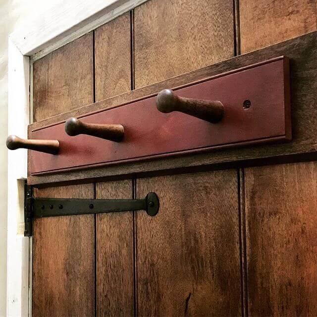 Shaker Peg Rail (3 or 6 peg)